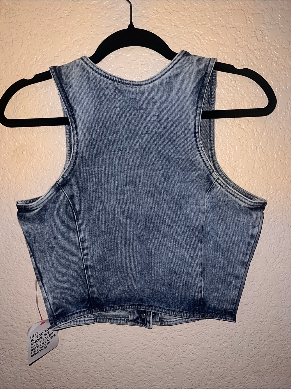 NWT Denim Crop Button-Front Vest - Light Wash - Picture 3 of 3
